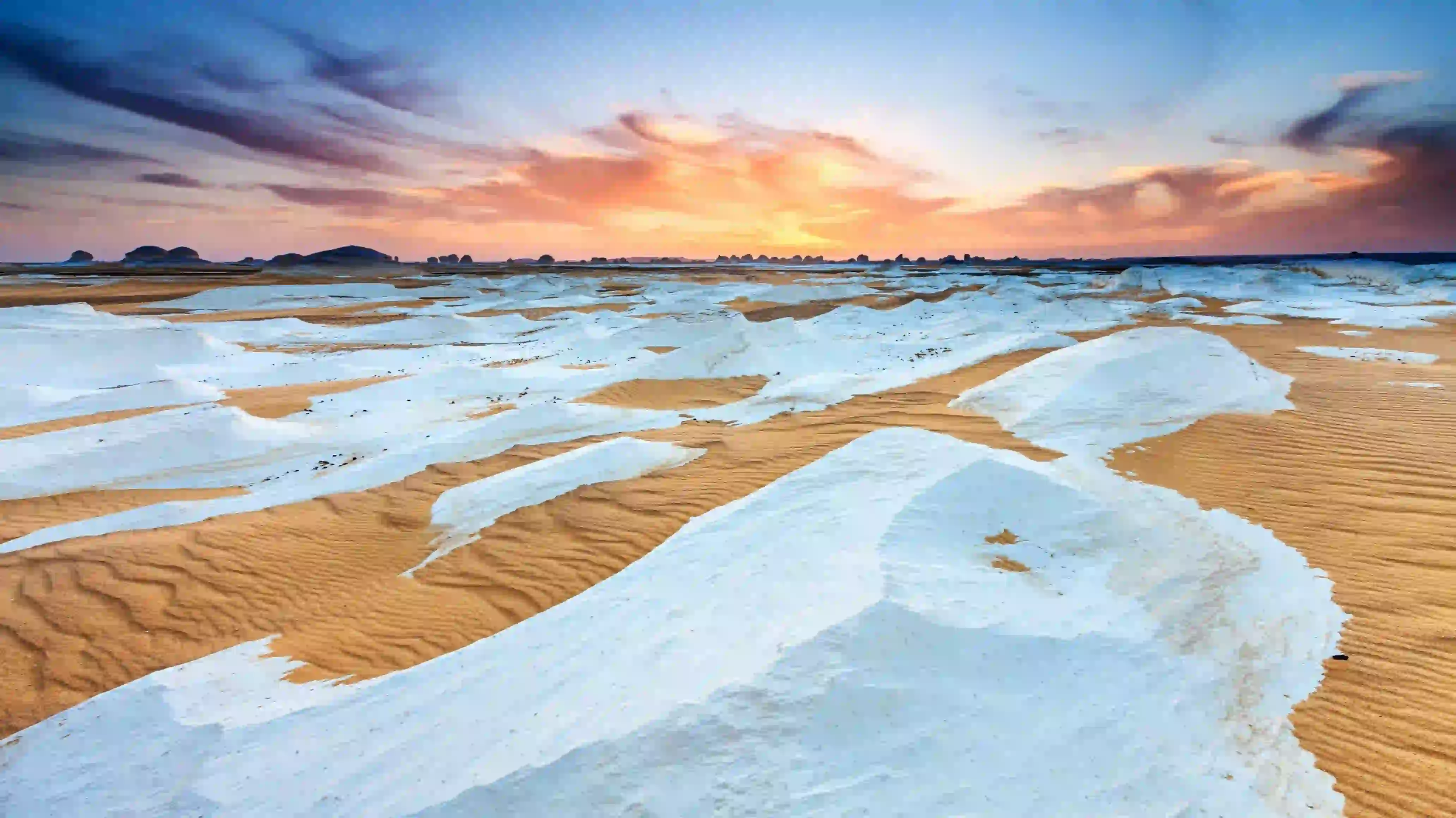 White Desert El Frafra Egypt Travel Booking